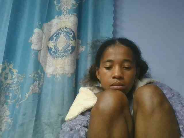 Charlinah webcam