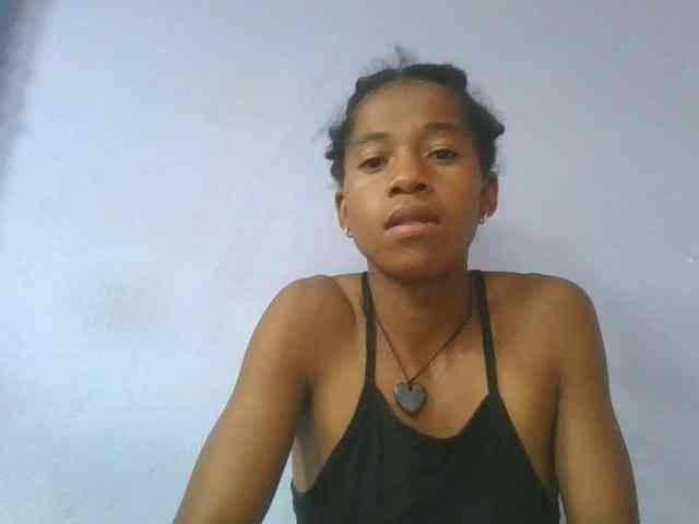 Charlinah webcam