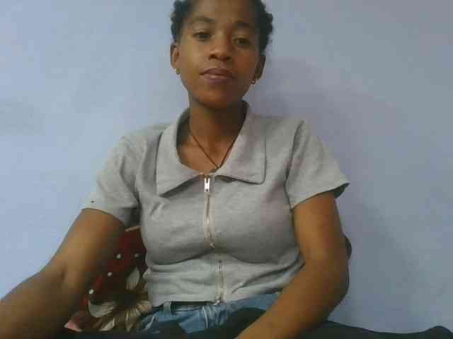 Charlinah webcam