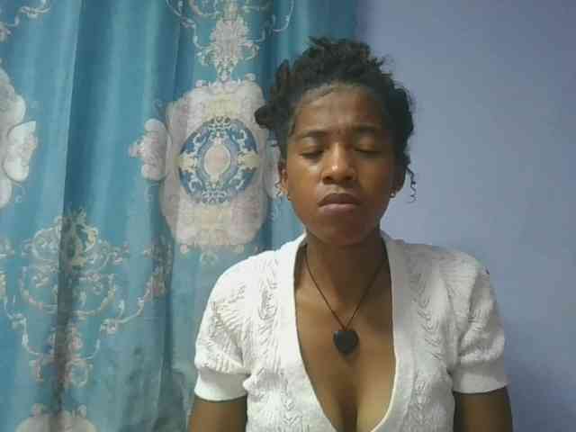 Charlinah webcam