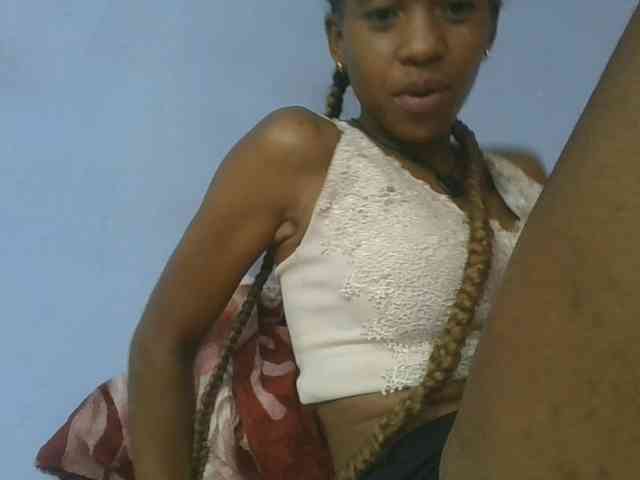Charlinah webcam