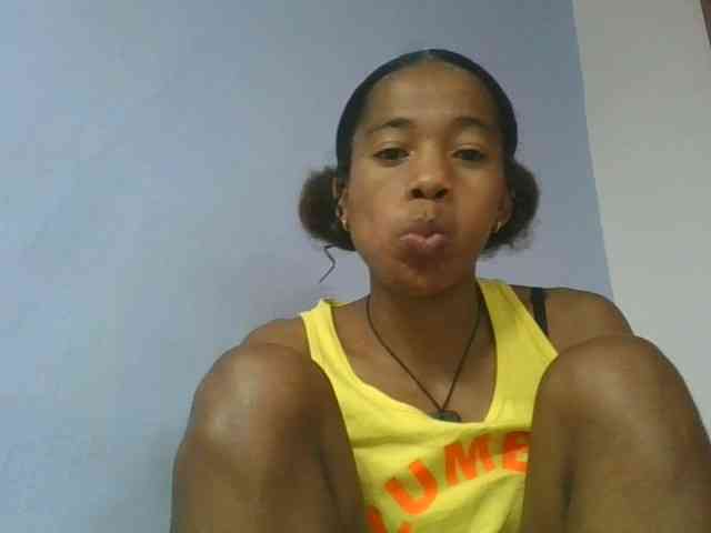 Charlinah webcam