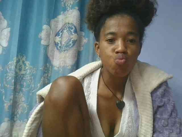 Charlinah webcam