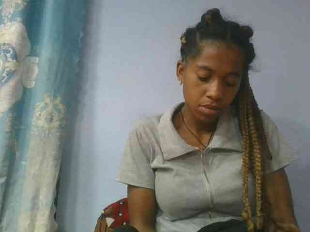 Charlinah webcam