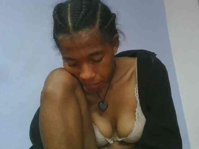 Charlinah webcam
