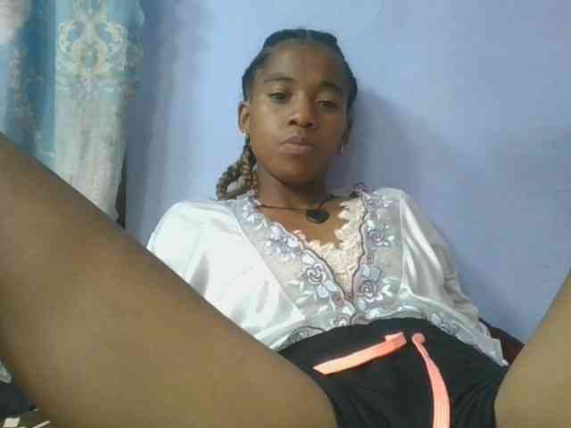 Charlinah webcam