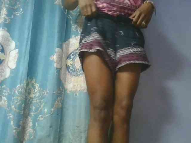 Charlinah webcam