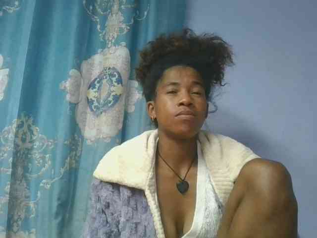 Charlinah webcam
