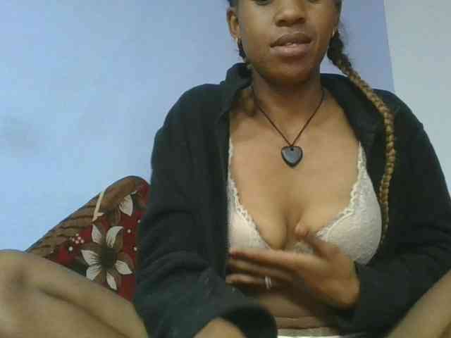 Charlinah webcam
