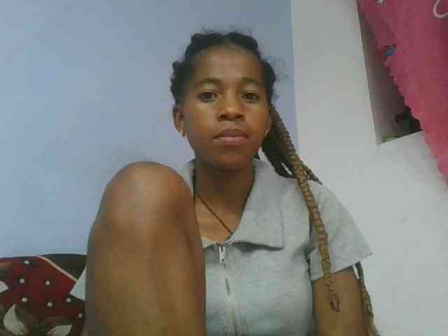 Charlinah webcam