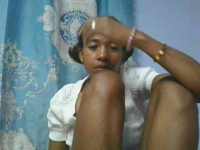 Charlinah webcam