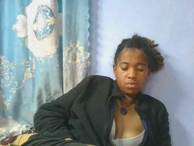 Charlinah webcam
