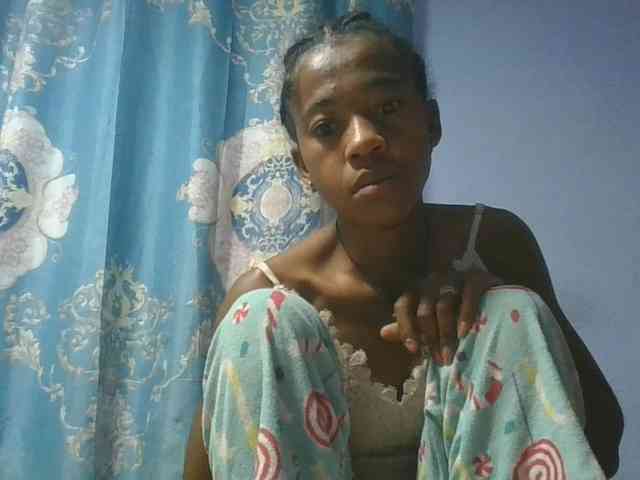 Charlinah webcam
