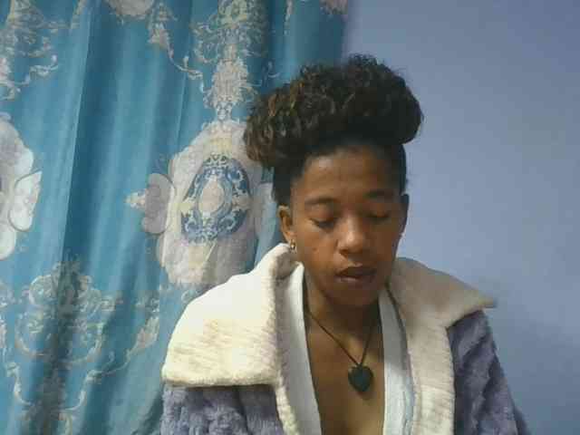 Charlinah webcam