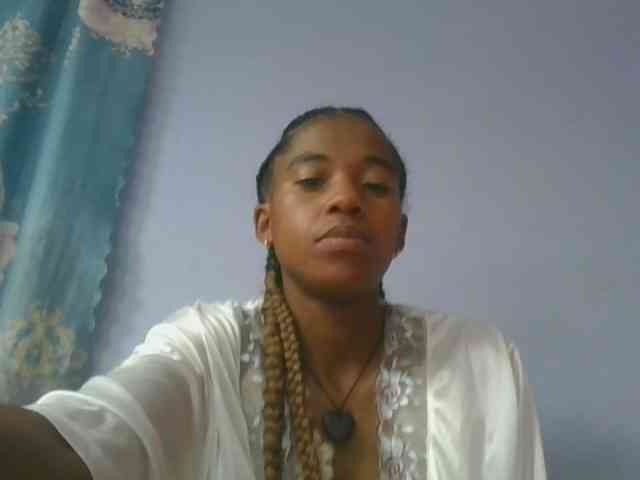 Charlinah webcam