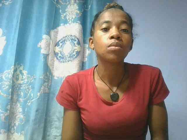 Charlinah webcam