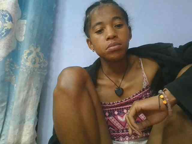 Charlinah webcam
