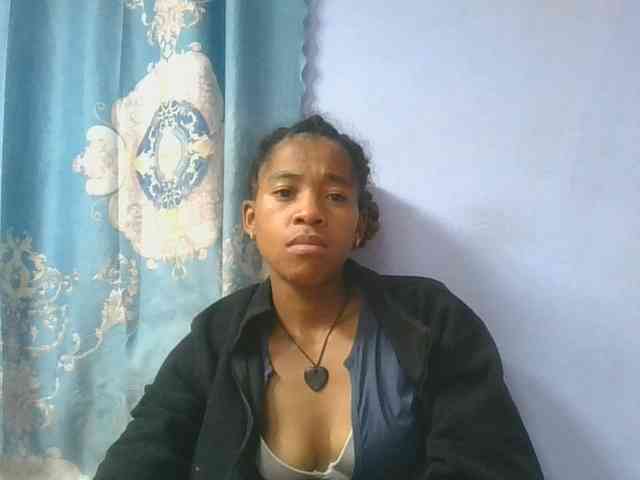 Charlinah webcam