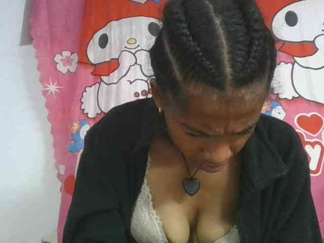 Charlinah webcam