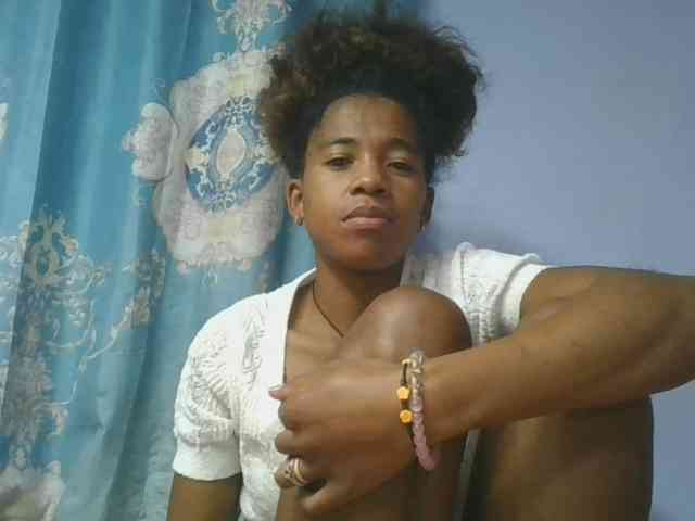 Charlinah webcam