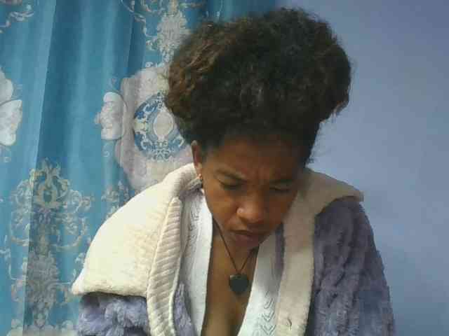 Charlinah webcam
