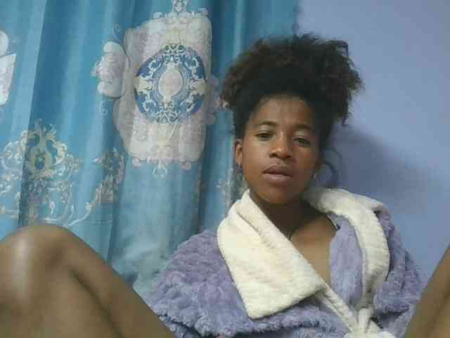 Charlinah webcam
