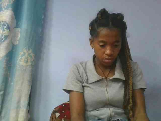 Charlinah webcam