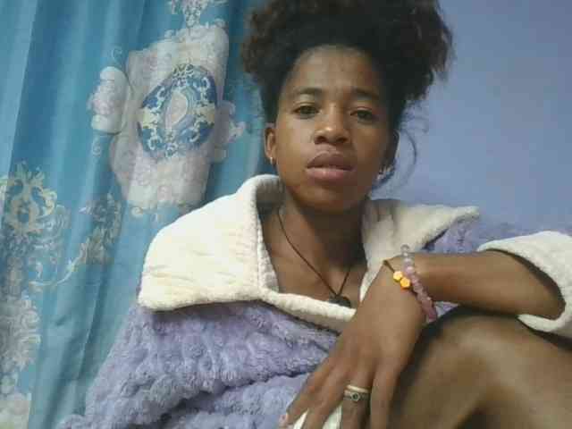 Charlinah webcam