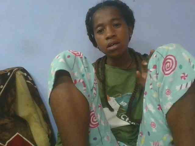 Charlinah webcam