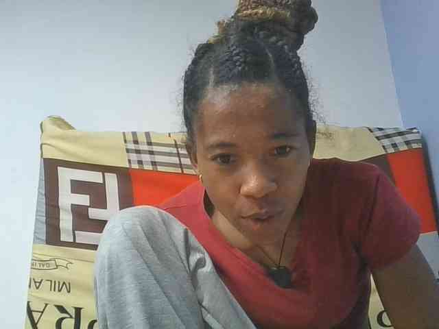 Charlinah webcam