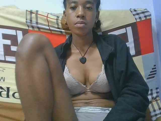 Charlinah webcam