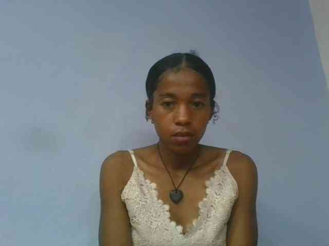 Charlinah webcam