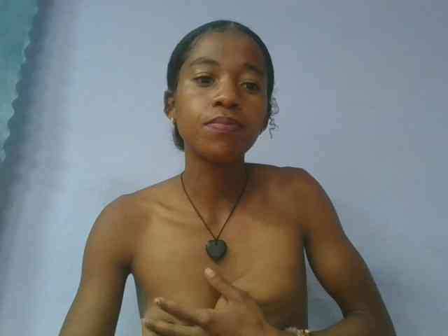 Charlinah webcam