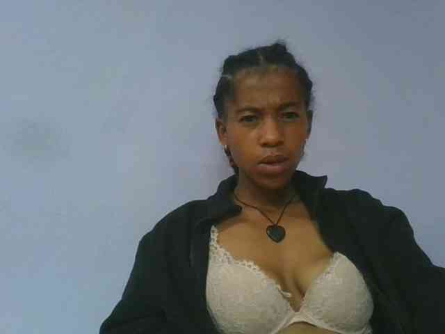 Charlinah webcam