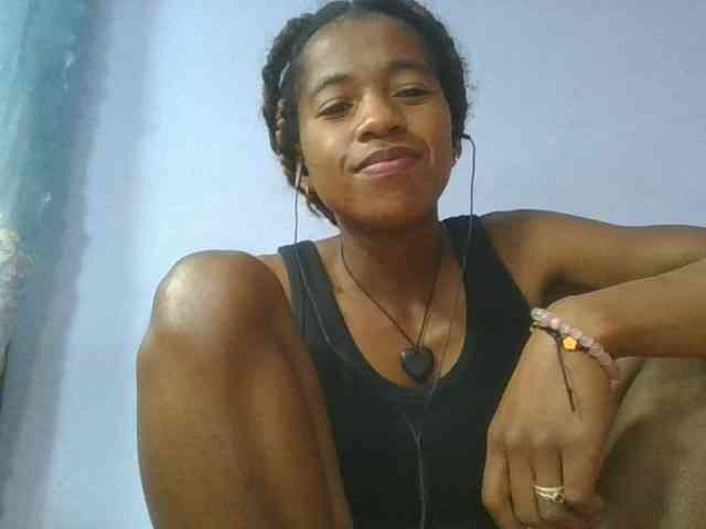 Charlinah webcam