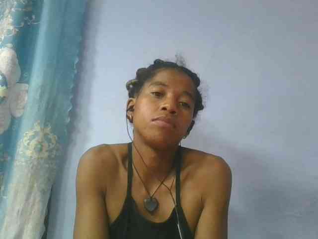 Charlinah webcam