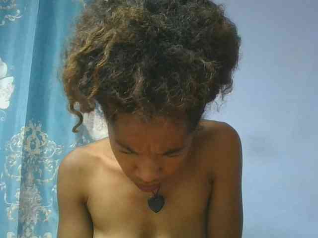 Charlinah webcam