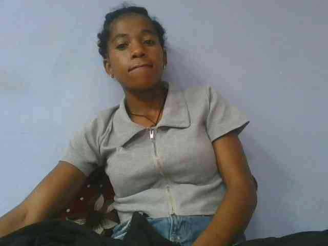 Charlinah webcam