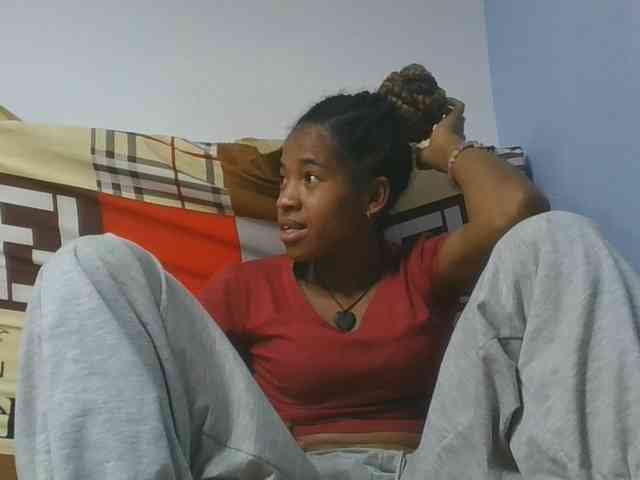 Charlinah webcam