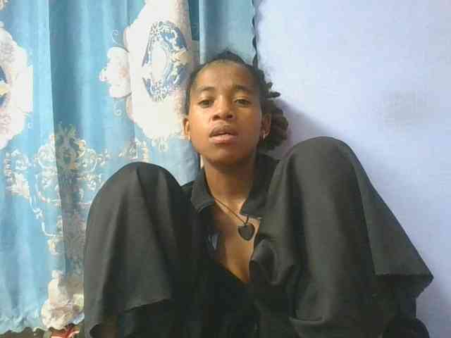 Charlinah webcam