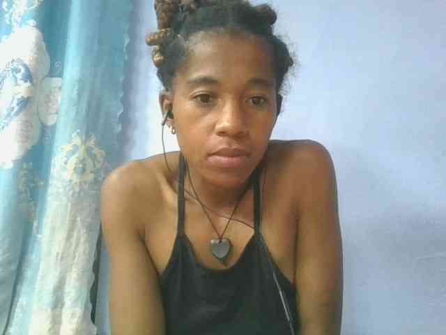 Charlinah webcam