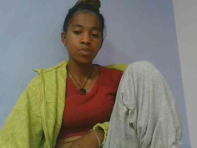 Charlinah webcam