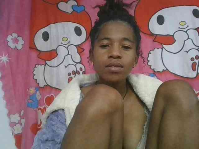 Charlinah webcam