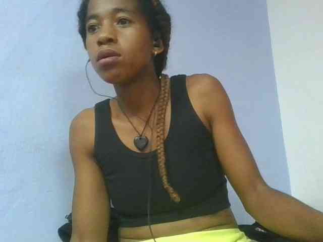Charlinah webcam