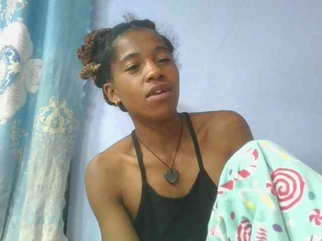 Charlinah webcam