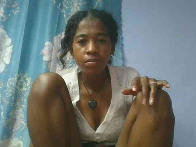 Charlinah webcam
