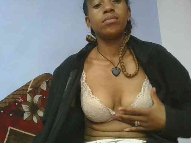 Charlinah webcam