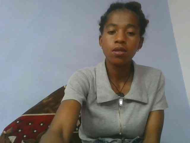 Charlinah webcam