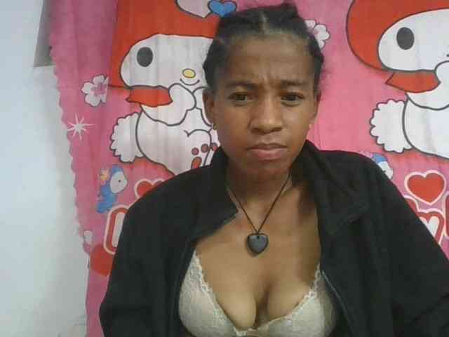Charlinah webcam