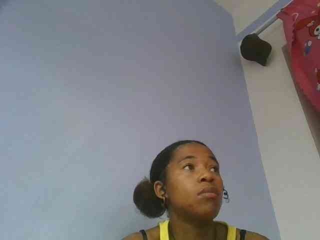 Charlinah webcam